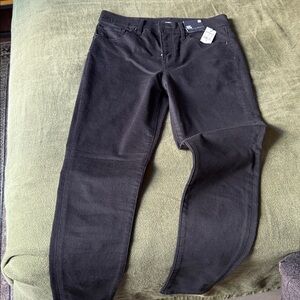 Mid Rise Black Skinny Jeans